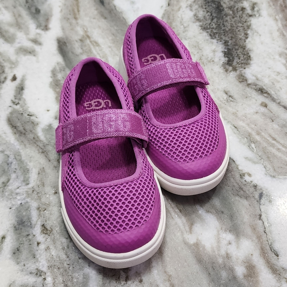UGG Rennon Skimmer Flat Toddler